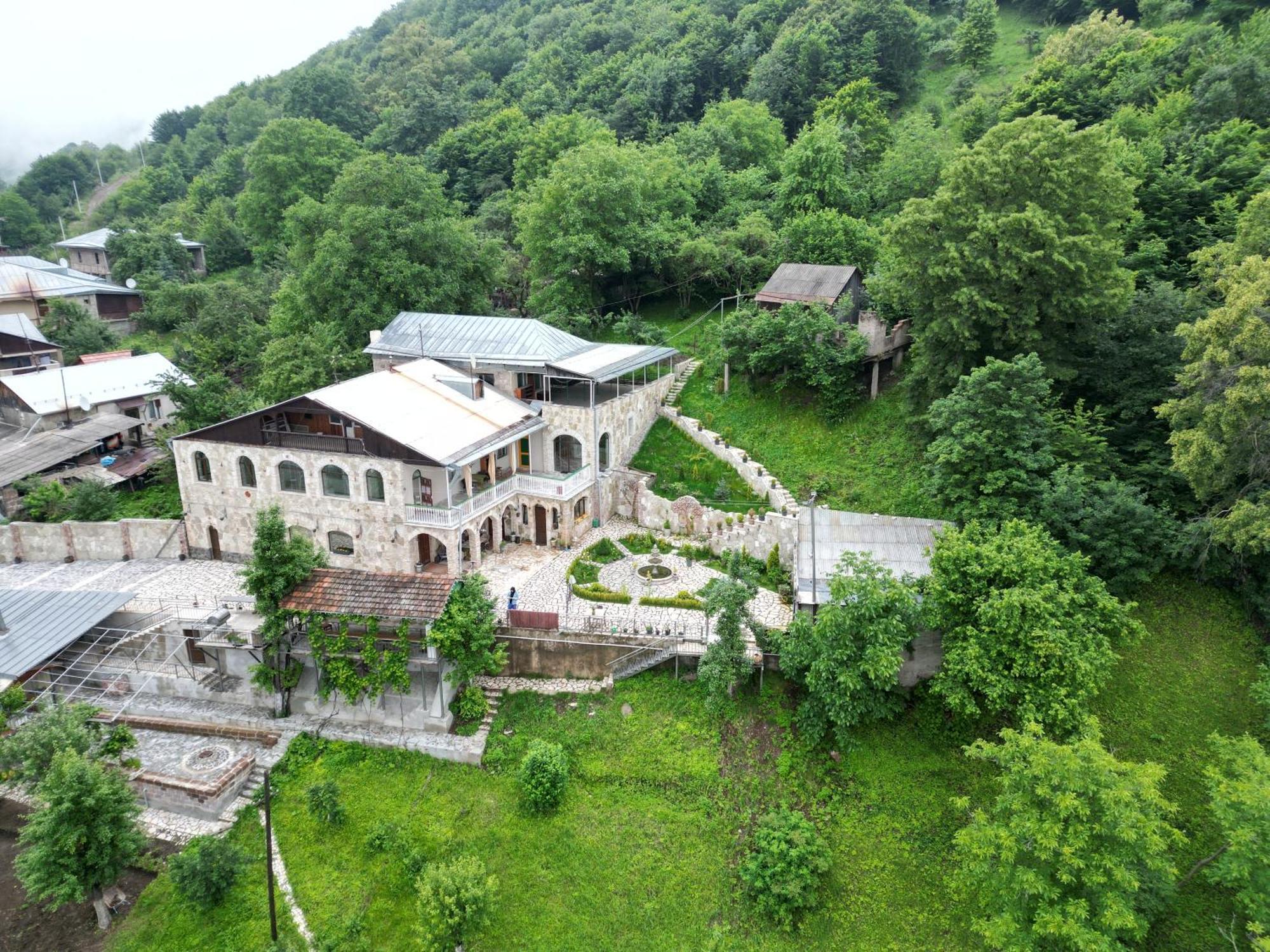 Deghceni Clubhouse 호텔 딜리잔 외부 사진